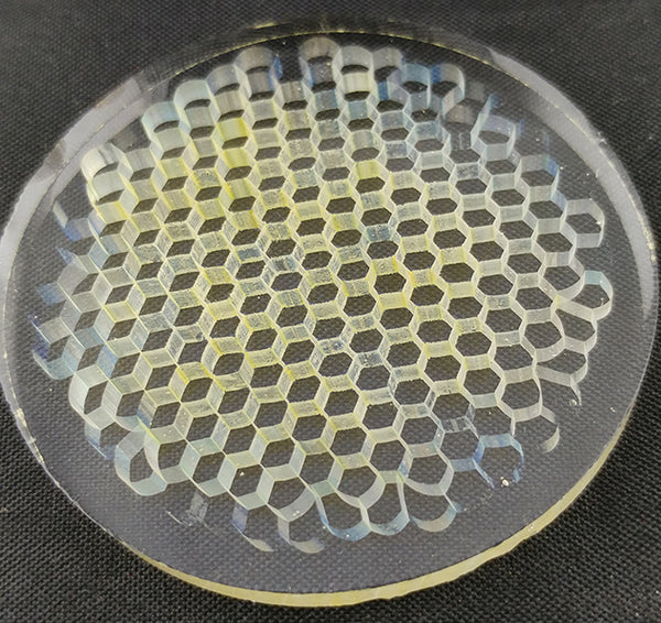 Honeycomb Millis w/ Clear Border